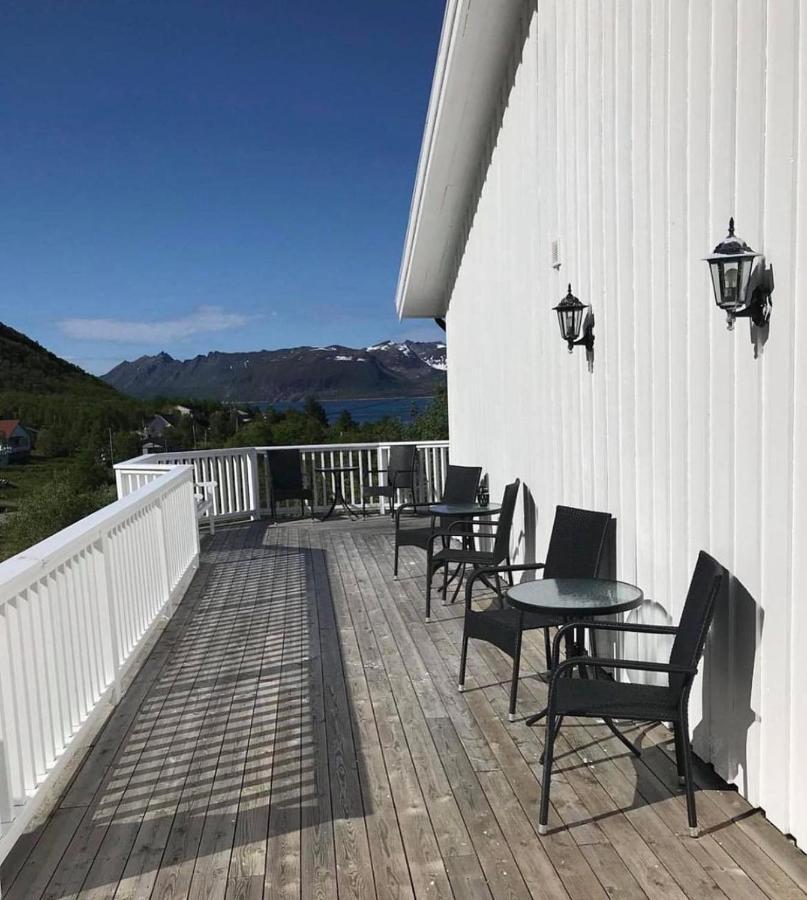 Senja Living Aparthotel Stonglandseidet Buitenkant foto