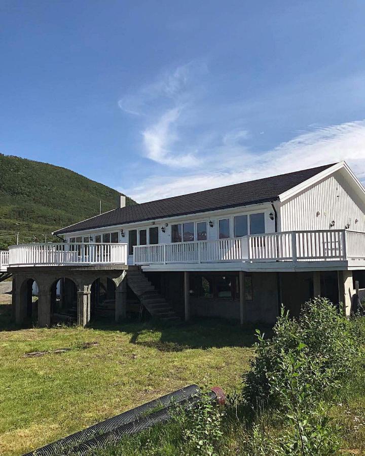 Senja Living Aparthotel Stonglandseidet Buitenkant foto