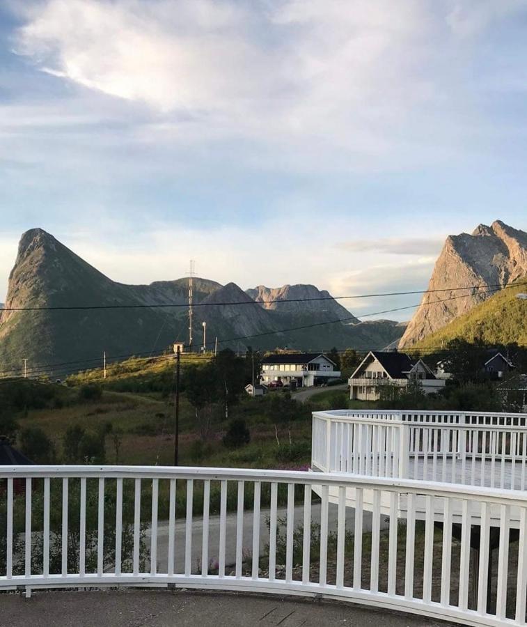 Senja Living Aparthotel Stonglandseidet Buitenkant foto