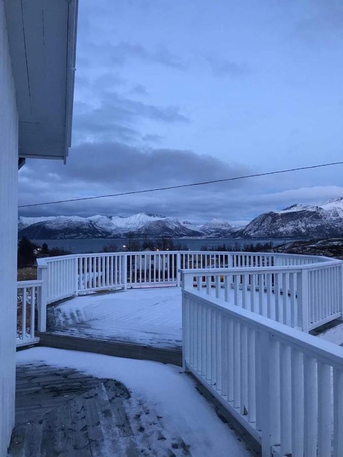 Senja Living Aparthotel Stonglandseidet Buitenkant foto