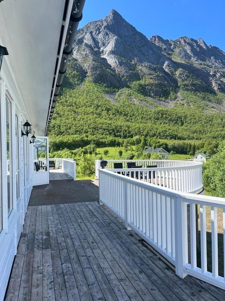 Senja Living Aparthotel Stonglandseidet Buitenkant foto